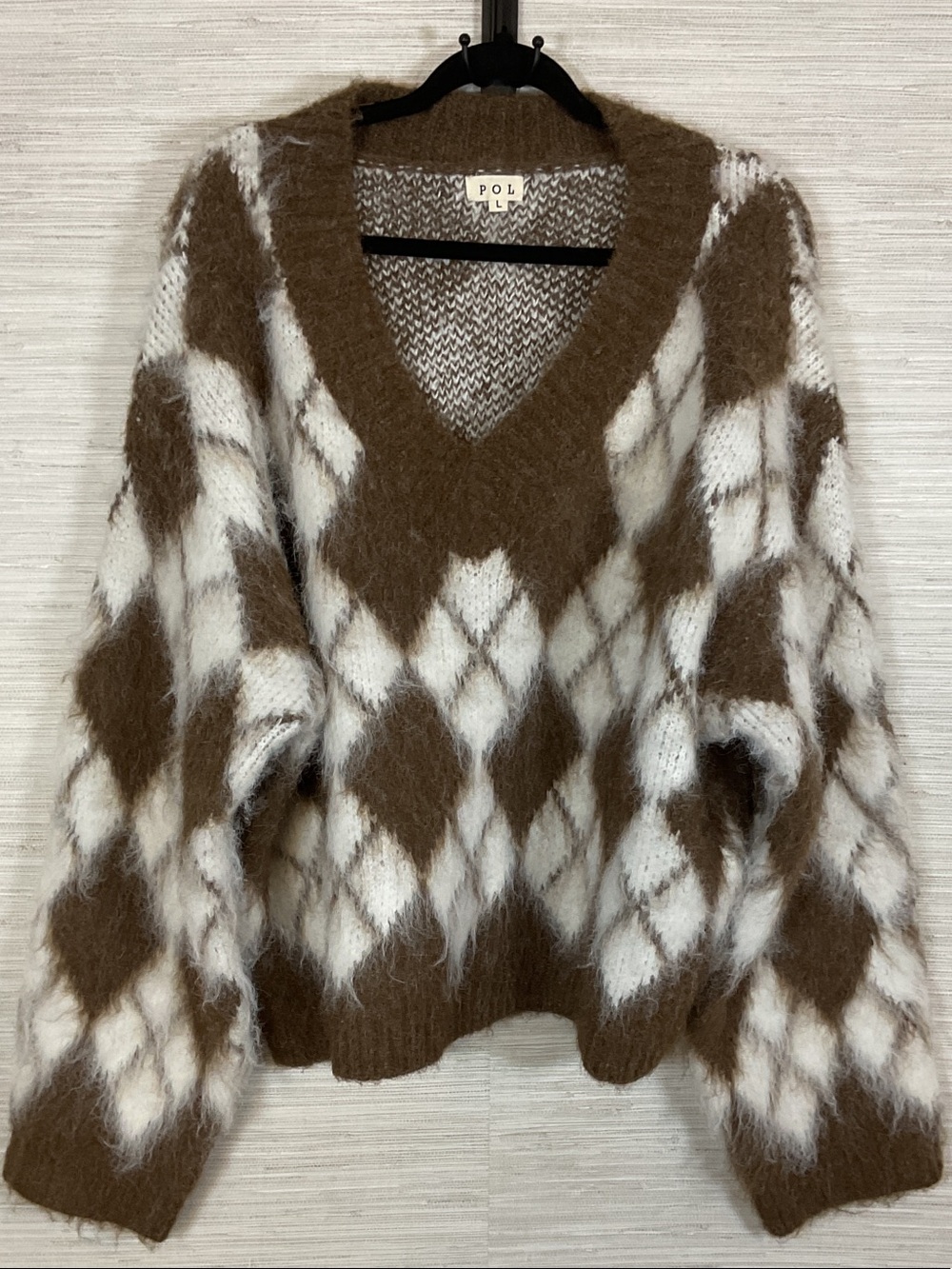 POL Brown & White Oversized Heavy Argyle V-Neck Wool Blend Fuzzy Sweater Large